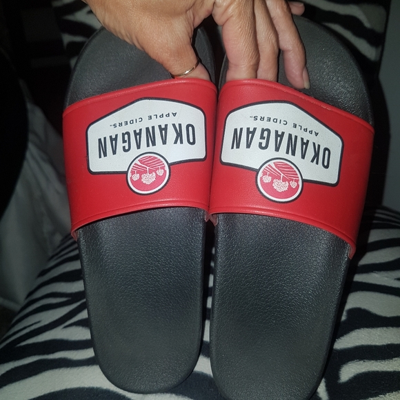 Sandals - Picture 6 of 11